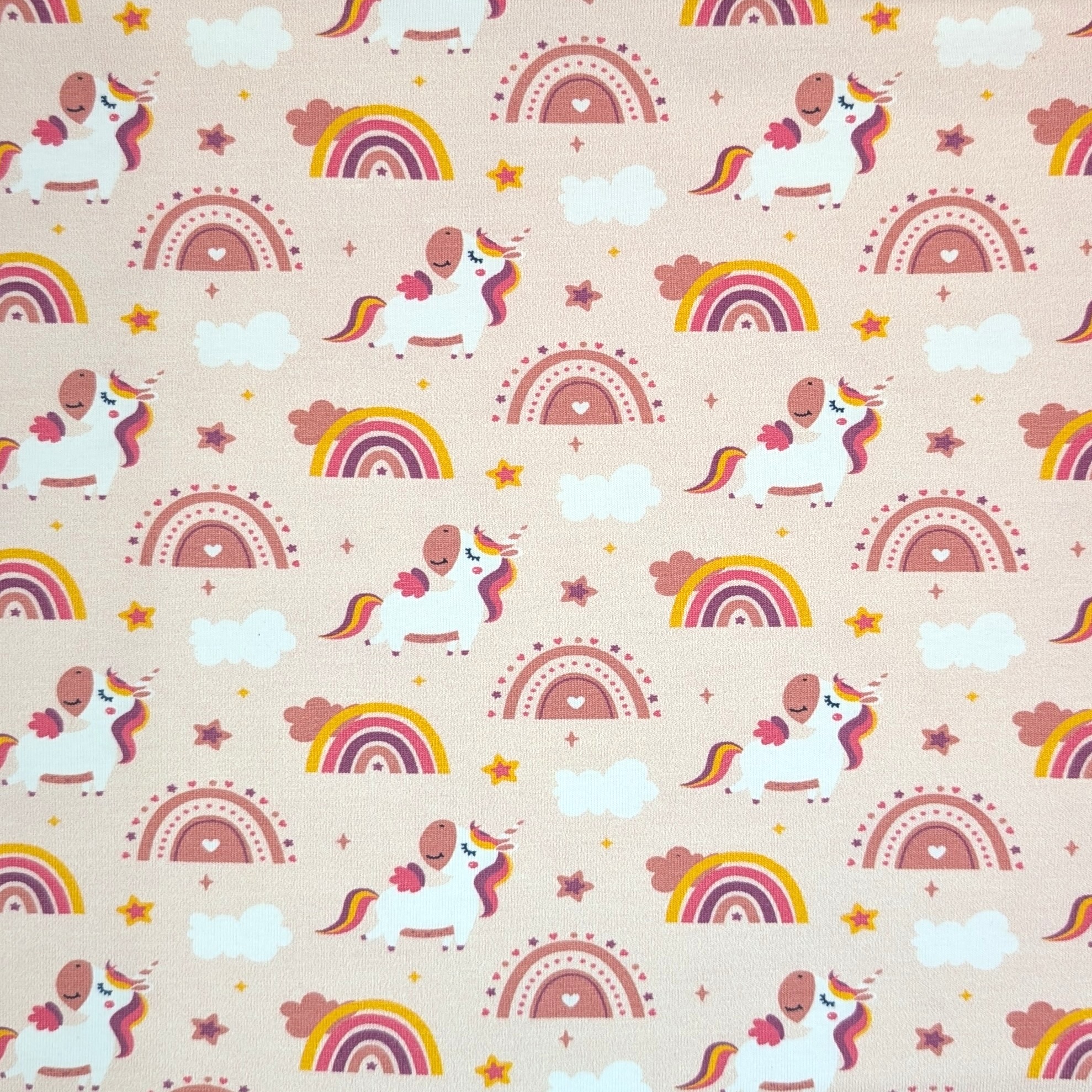 PXL_20250709_100247767 Einhorn im Regenbogenzauber – Bild 1